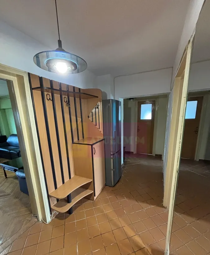 Apartament 3 camere Decebal stradal