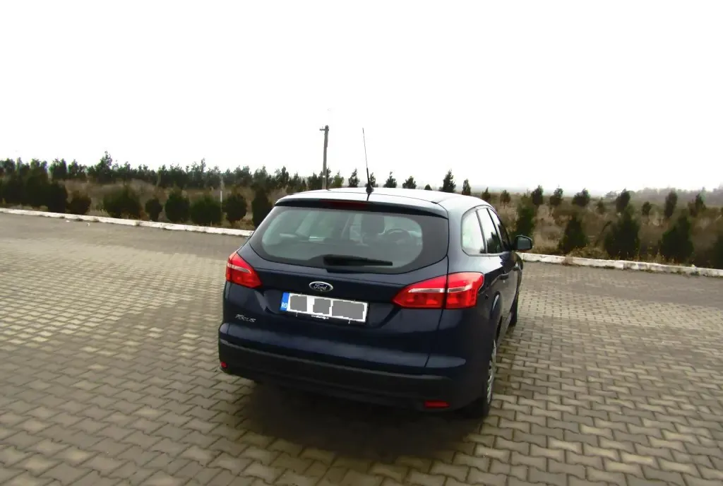 Ford Focus 1 5 5 380 lei