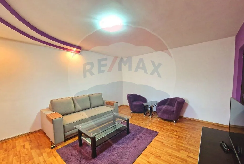Apartament cu 4 camere de inchiriat in zona 13 Septembr