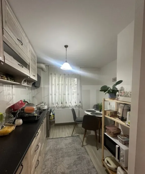Apartament 3 camere 65 mp balcon 5 mp mobilat si utilat