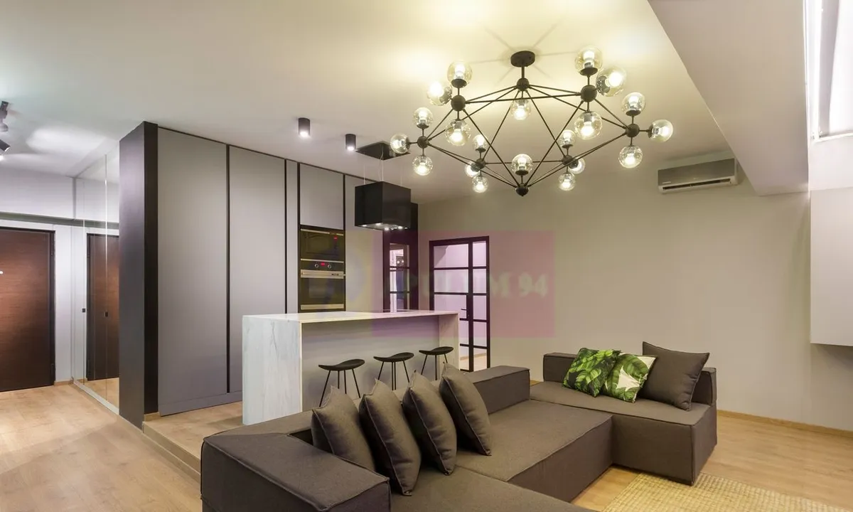 Apartament cu 3 camere balcon si loc de parcare in garaj Mall Vitan
