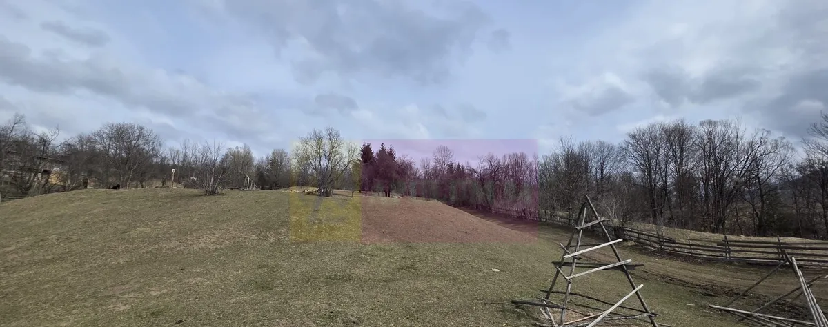 Teren intravilan 2200 mp de vanzare in Valea Doftanei