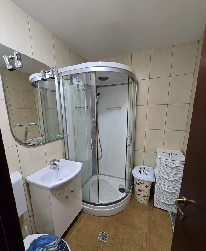 Crangasi inchirere apartament 2 camere la 7 minute pana la metrou Crangasi