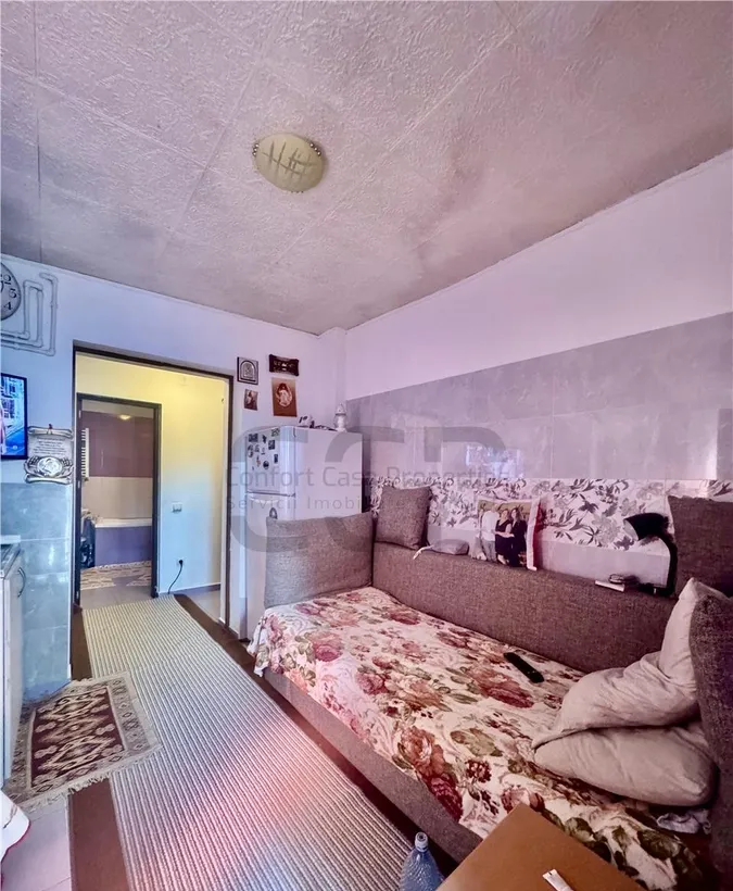Casa singur curte