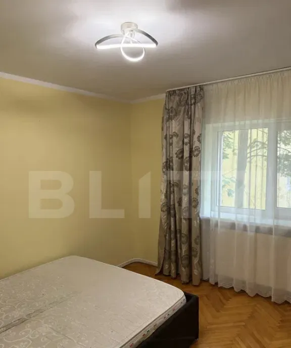 Apartament 4 camere modern parcare zona umf