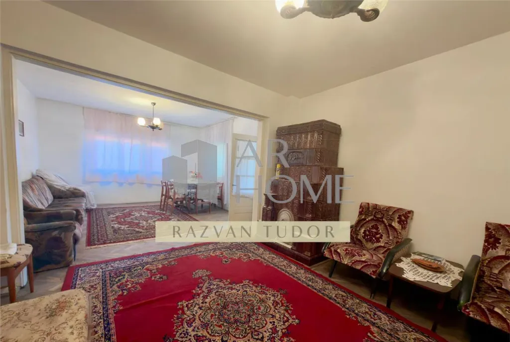 Casa 4 camere cu beci 1681m2 teren Boldesti Scaeni