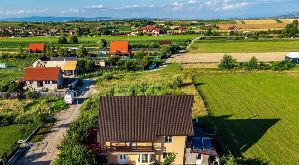 Vila luminoasa curte priveliste panoramica spr
