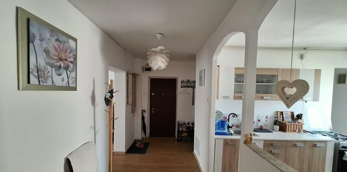 Piata Muncii Iancului apartament 1989 decomandat 3 camere