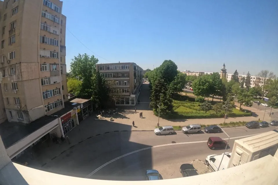 Giurgiu apartament 4 camere decomandat zona centrala T120 reper emblematic