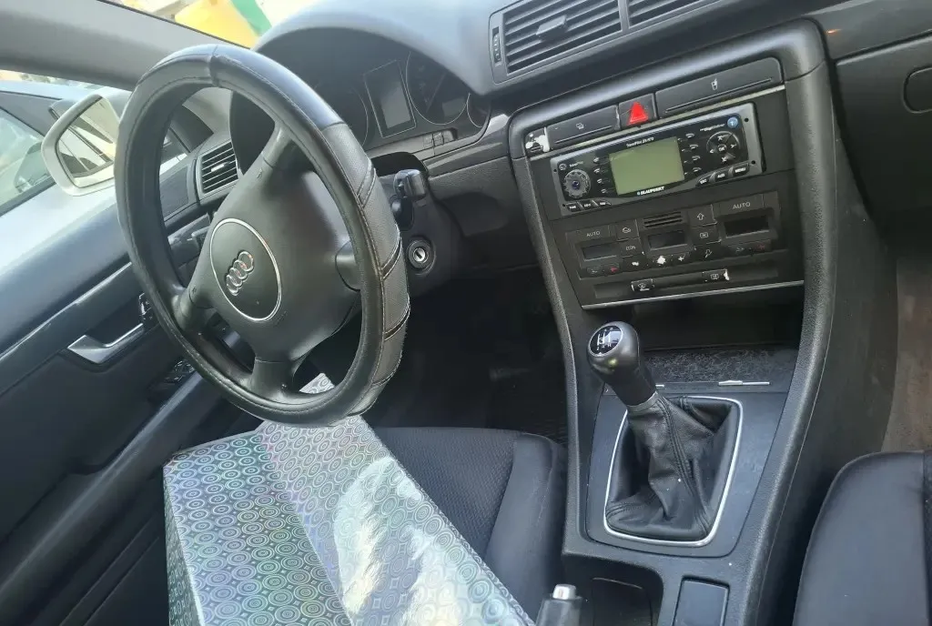 Audi A4 1 9TDI auto 2 200 eur