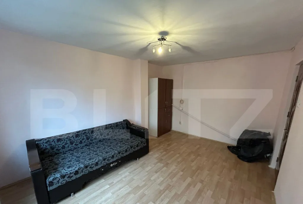 Apartament 3 camere 100 mp plus terasa si parcare Marasti