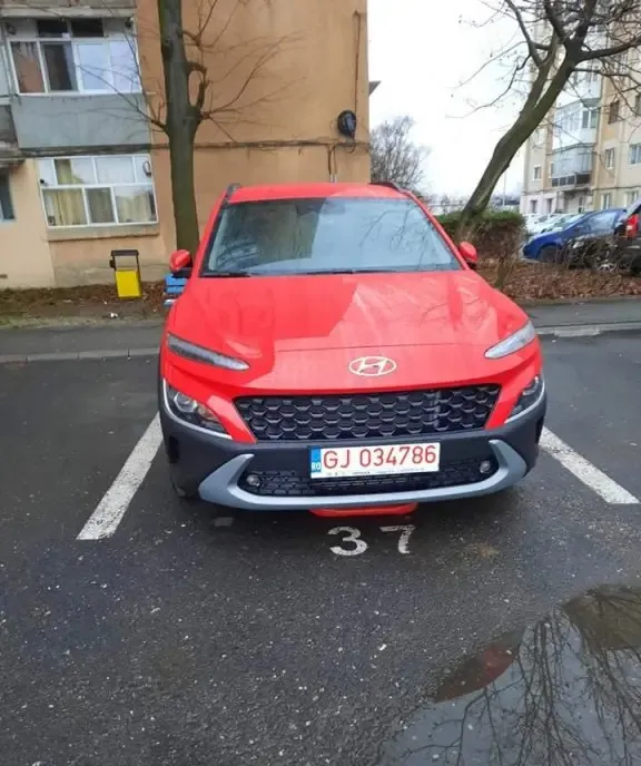 Hyundai Kona 1 0 T-GDI 120 CP 6 trepte manuala 2WD Highway 12 000 km 15 500 eur
