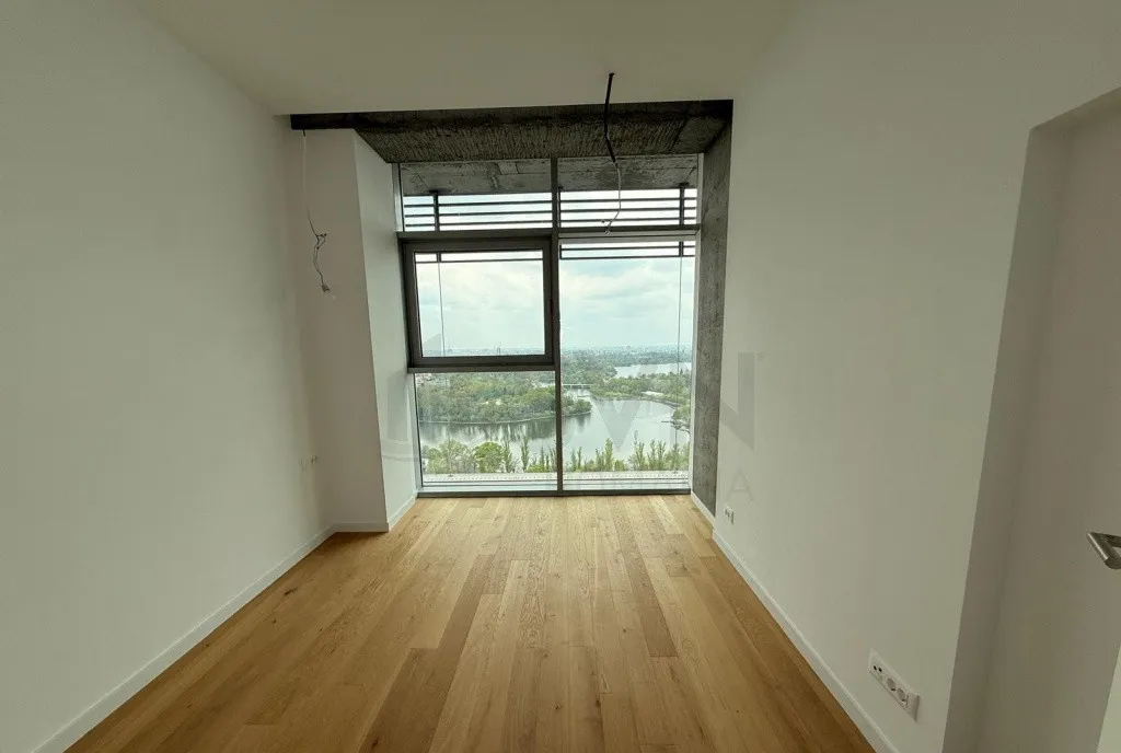 2 camere upsite cu vedere catre lac