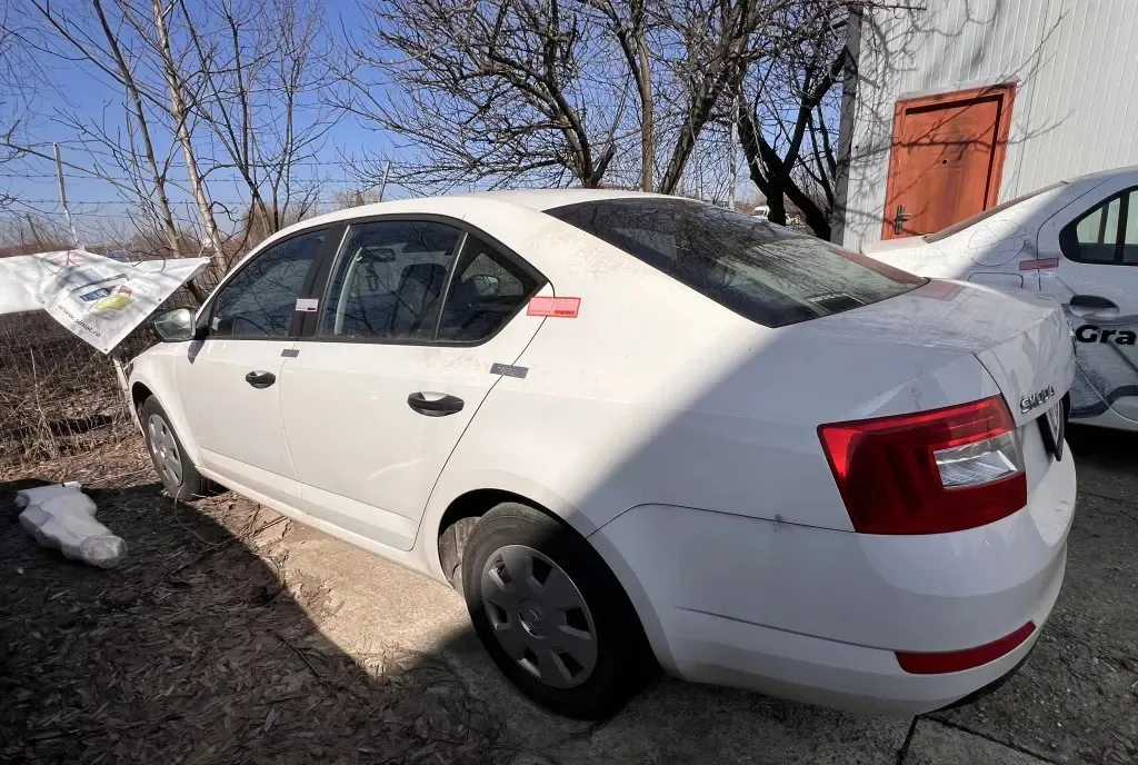Skoda Octavia 2015 IL79SCG 5 280 eur