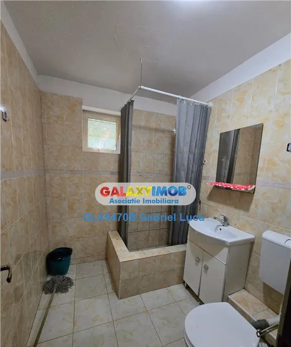 Apartament 4 camere 82 mp Decomandat Podul