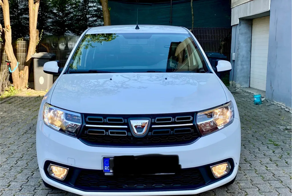 Dacia Logan 1 5diesel euro6 95cp unic proprietar istoric complet reprezentanta 8 300 eur