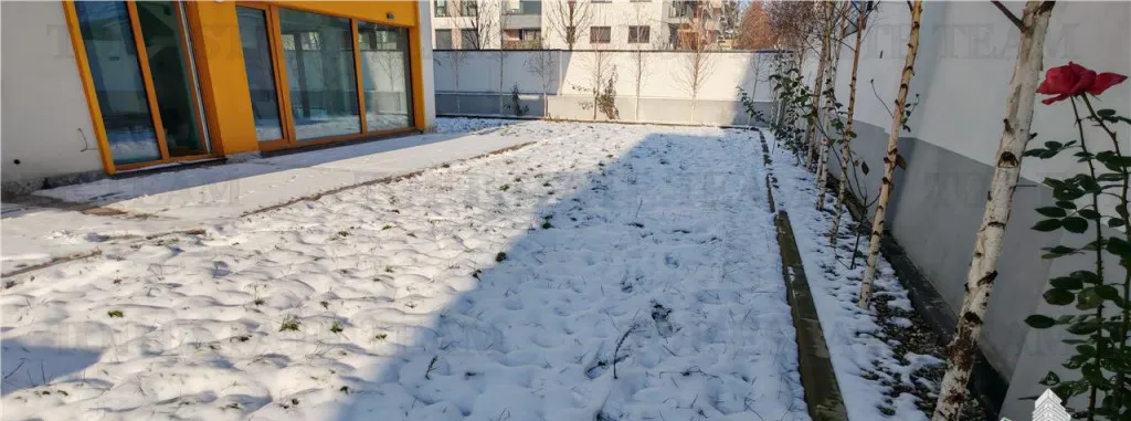 Apartament 3 camere Duplex P 1 si curte proprie de 110 mp