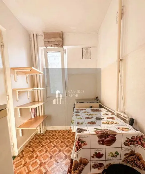 Apartament 3 camere decomandat Piata Progresul / Soseau