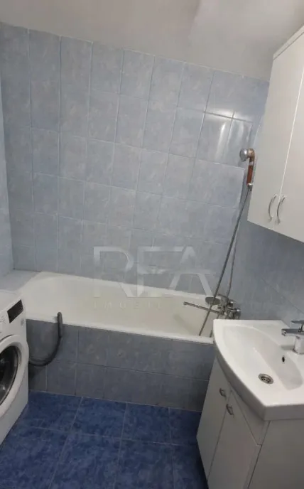 4 camere 3/8 89mp bloc 1980 Gorjului