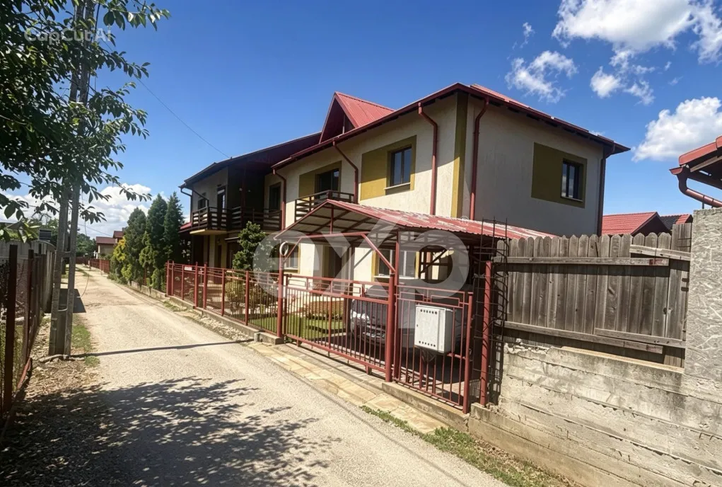 Duplex 6 dormitoare teren 997 mp Prundu Mic Apartament
