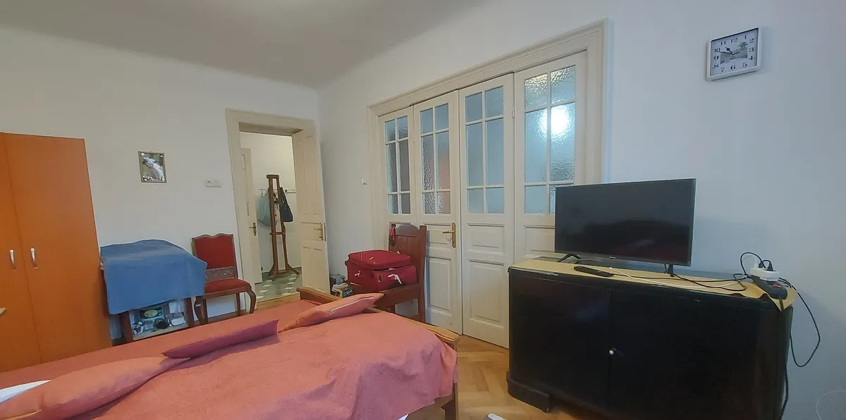 Unirii Curtea de Apel vanzare 5 camere