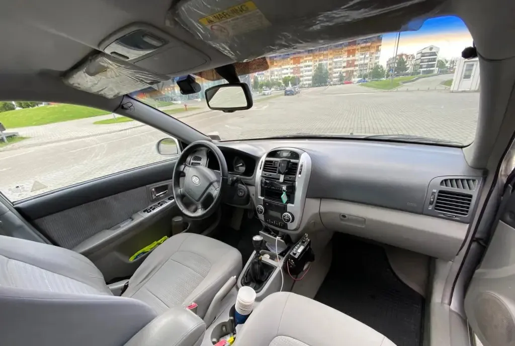Autoturism Kia Cerato 1 990 eur