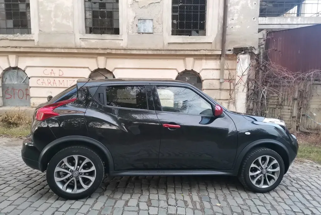 Nissan Juke 2014 1 5 AVARIAT 3 500 eur