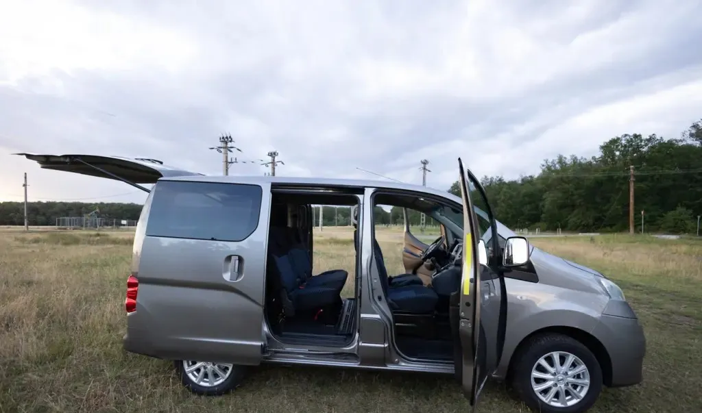 Nissan NV200 Evalia Tekna 1 5 dCi 110 CP 7 Locuri 8 990 eur