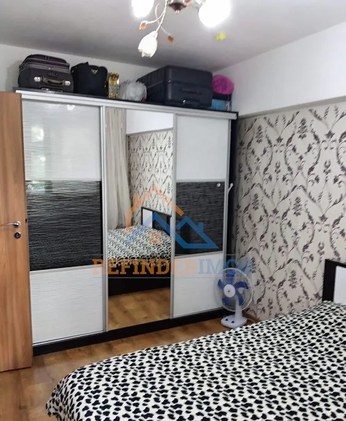 Dristor vanzare 2 camere 53mp