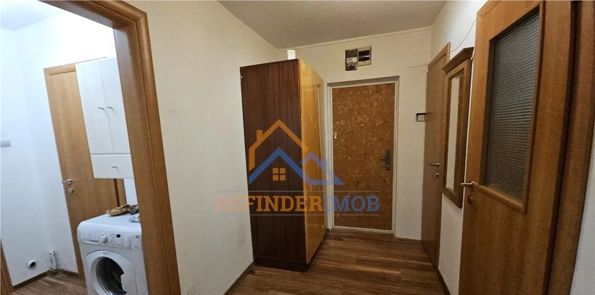 3 camere Brancoveanu etaj 1 decomandat