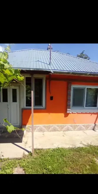 Casa de vanzare aproape de Prut