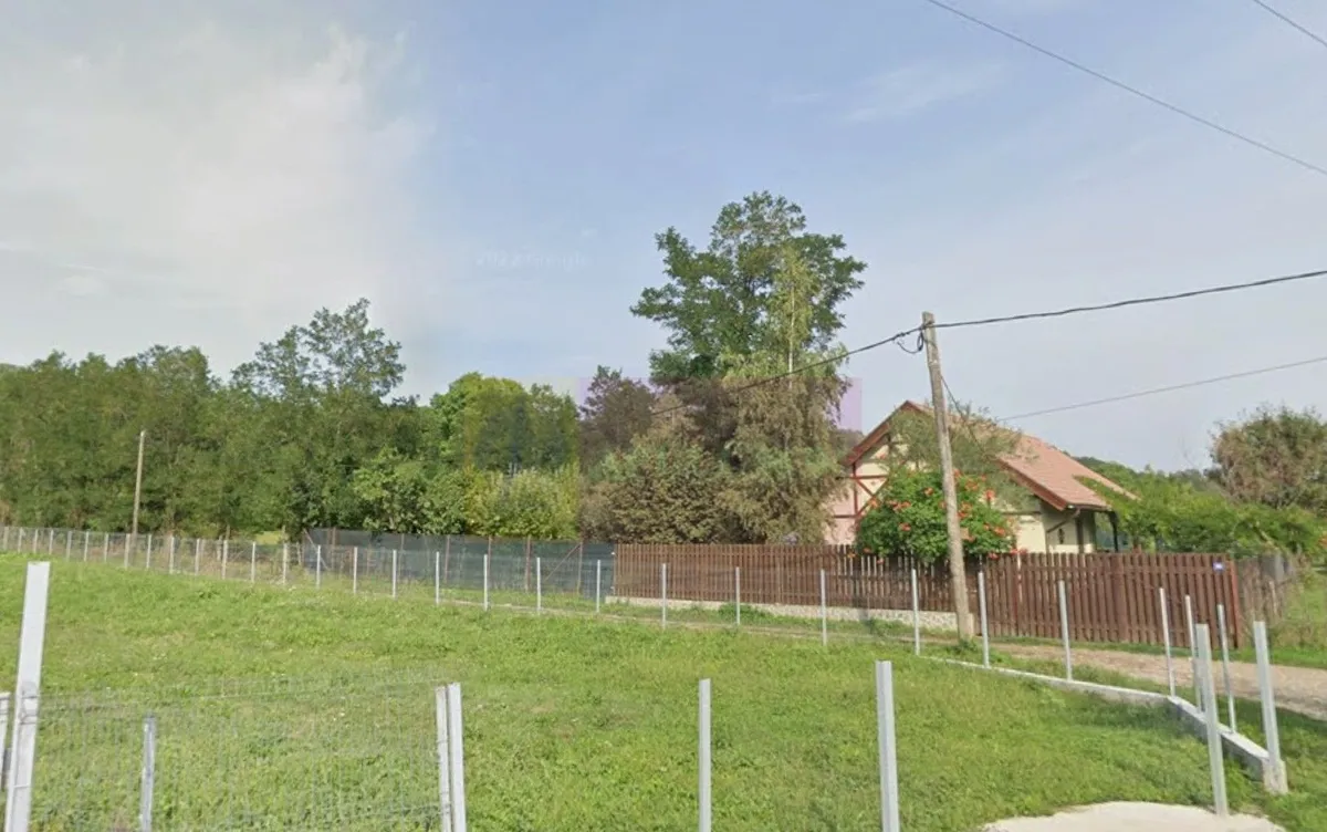 650 mp de liniste natura si aer curat in Brebu Prahova