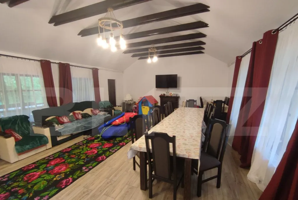 Casa de vacanta si anexe in Stulpicani