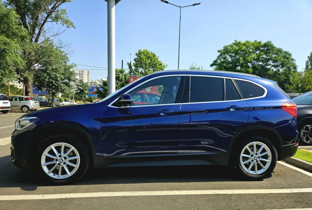 BMW X1 2019 Automata LED Scaune Sport Parcheaza singura Istoric srv 14 199 eur