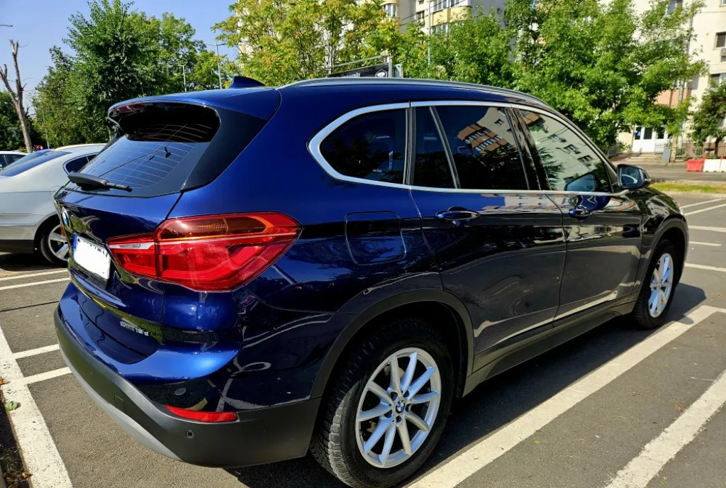 BMW X1 2019 Automata LED Scaune Sport Parcheaza singura Istoric srv 14 199 eur