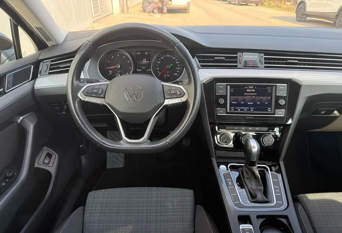 Volkswagen Passat