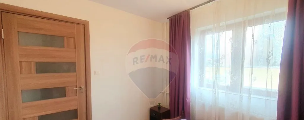 Apartament cochet cu 2 camere de inchiriat Central Cale