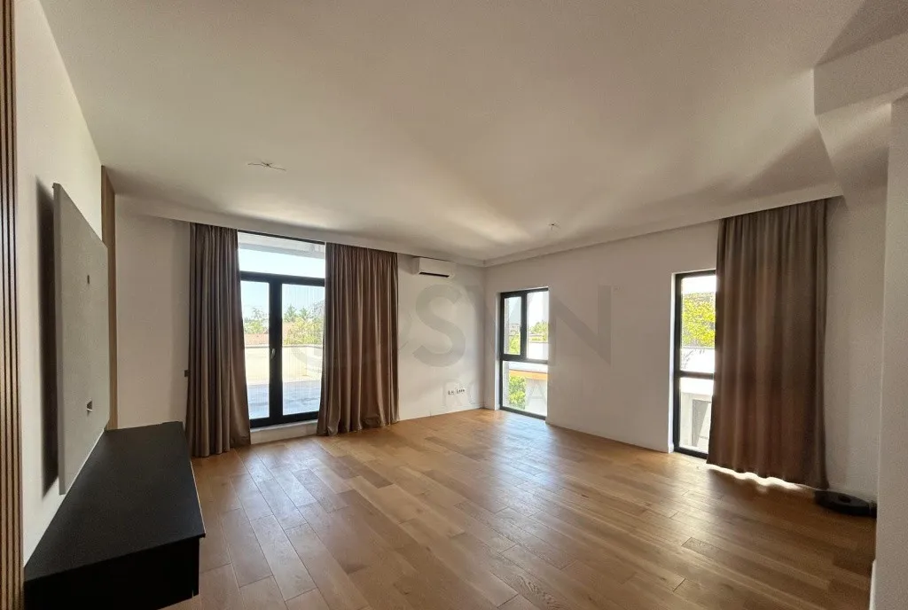 Apartament 4 Camere tip triplex Terase 70mp