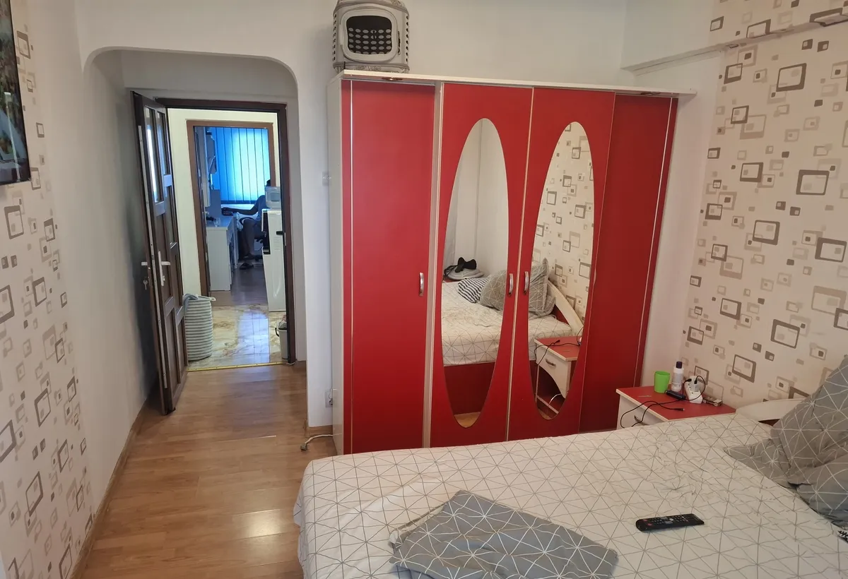 Lujerului 5 minute de metrou apartament cu 4 camere renovat in totalitate