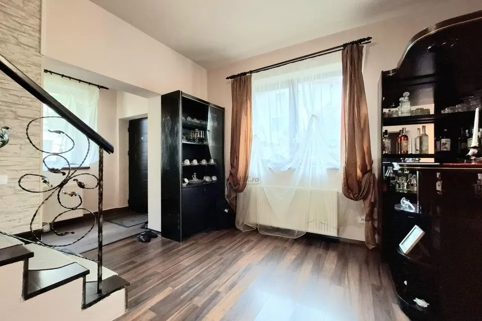 Vila 5 Camere Corbeanca 205MP Curte 550MP Centrala Panouri baterie