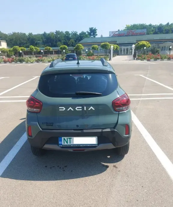 Dacia Spring 2023 9 000 eur