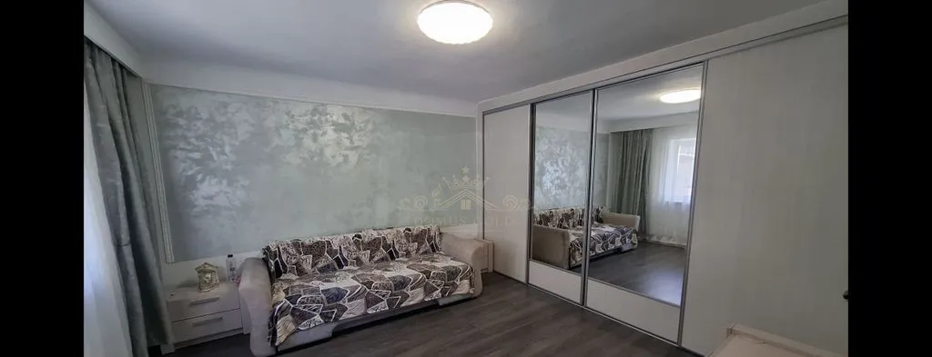 Vind apartament cu 1 camera bucatarie 1baie sup 30mp I