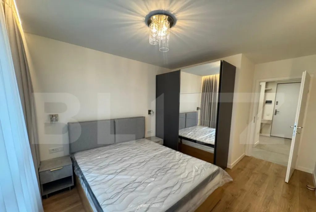 Apartament lux cu 3 camere 80mp 2 bai Zona Frunzisului