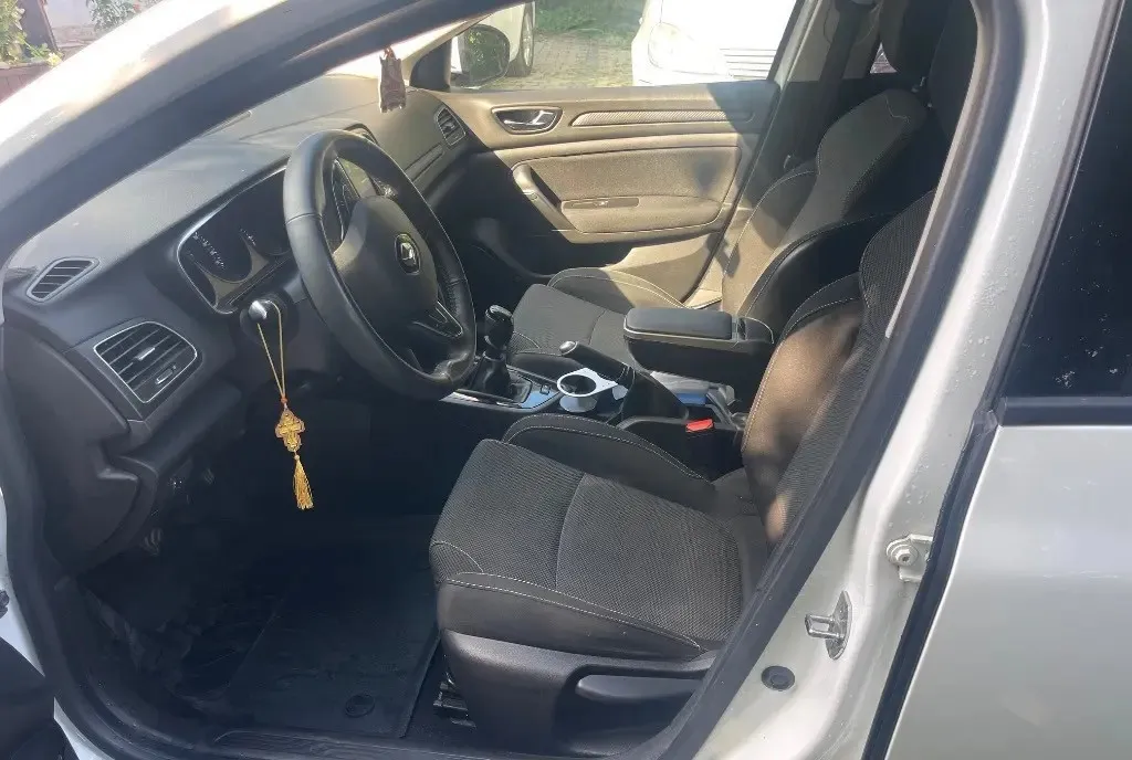 Renault Megane 4 7 600 eur