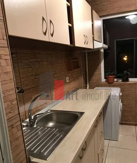 Vanzare apartament 2 camere Bd Obregia Fantana Flor
