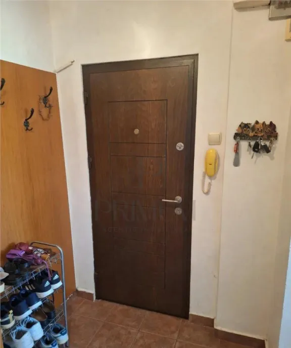 Dacia 3 cam etj 2 centrala boxa zona excelenta S