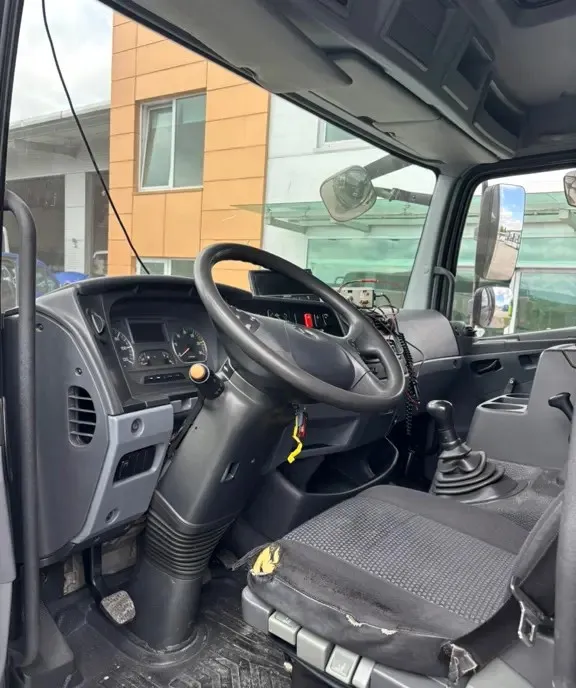 Mercedes Atego 822 cu lift hidraulic 9 900 eur