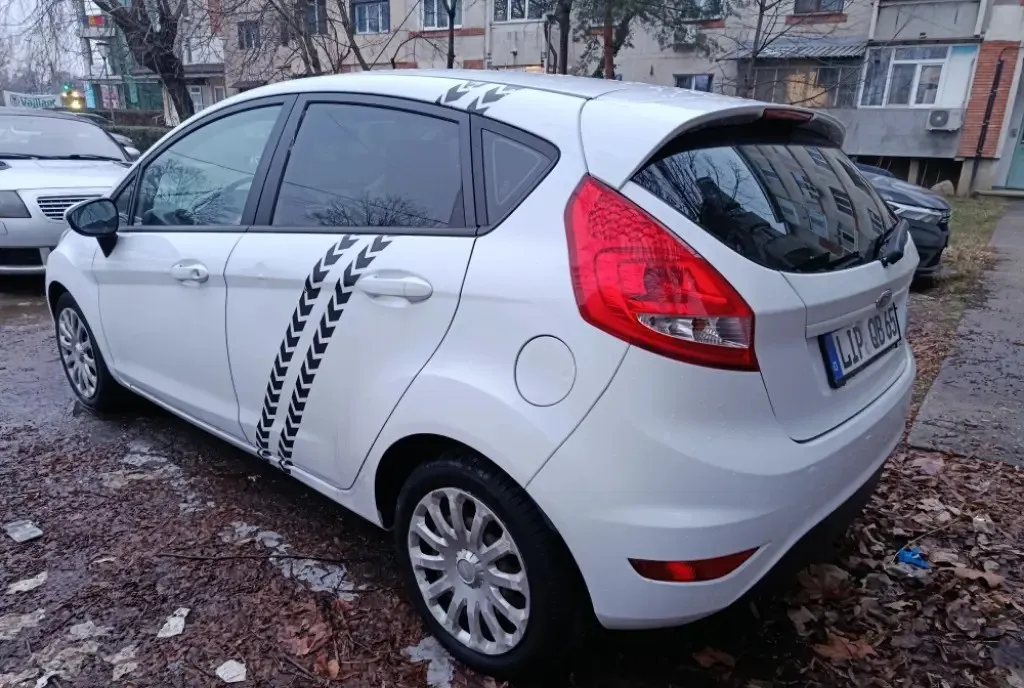 Ford Fiesta 2011 2 000 eur