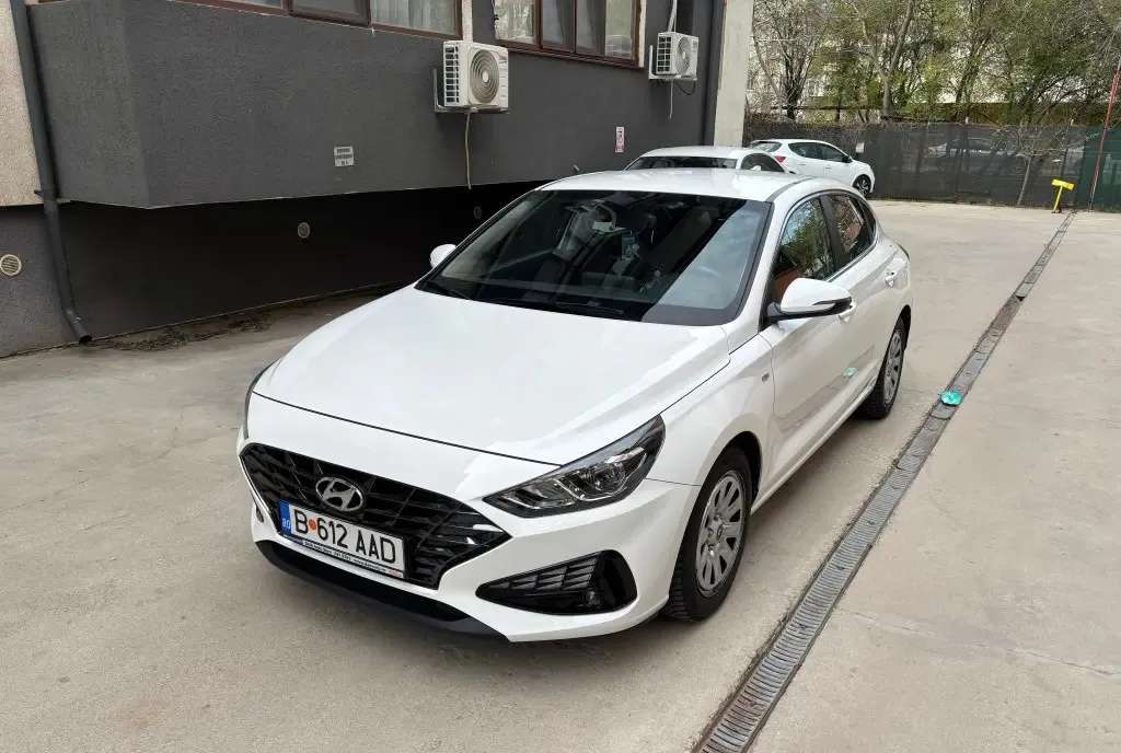 Hyundai I30 Fastback 1 5T-GDI-160CP-Versiunea Highway 16 000 eur