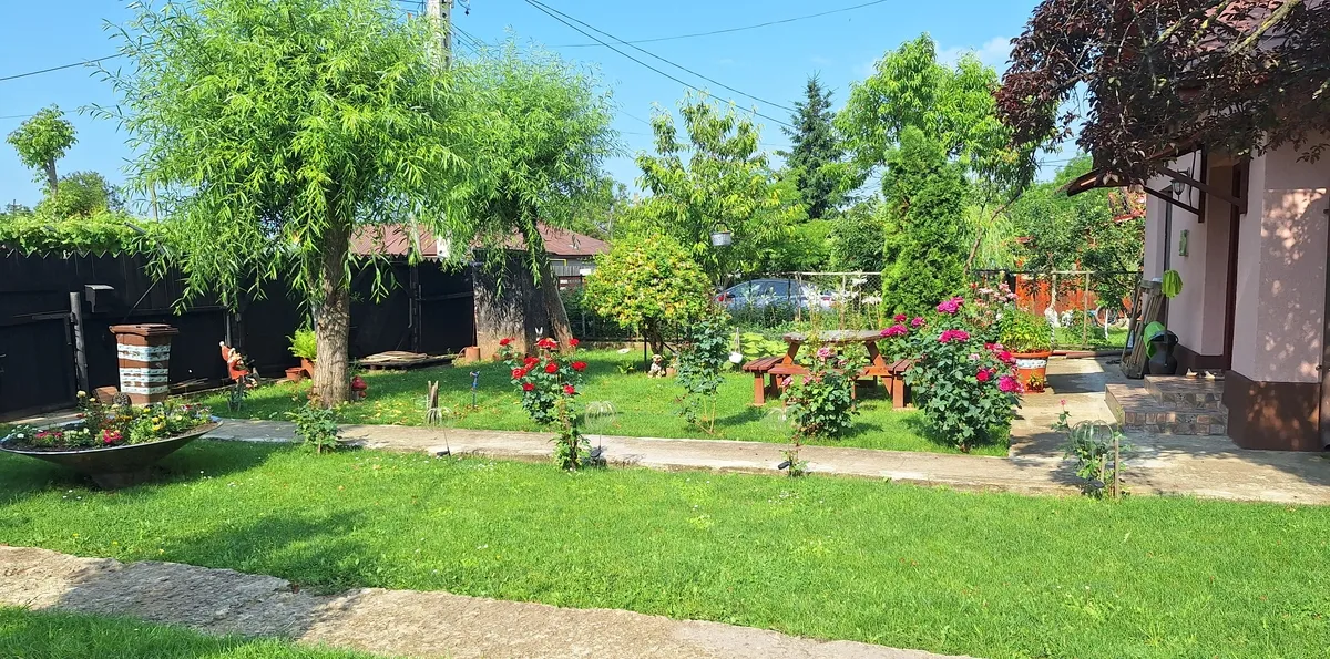 Lipanesti casa 100 mp teren 730 mp la 10 km de Ploiesti